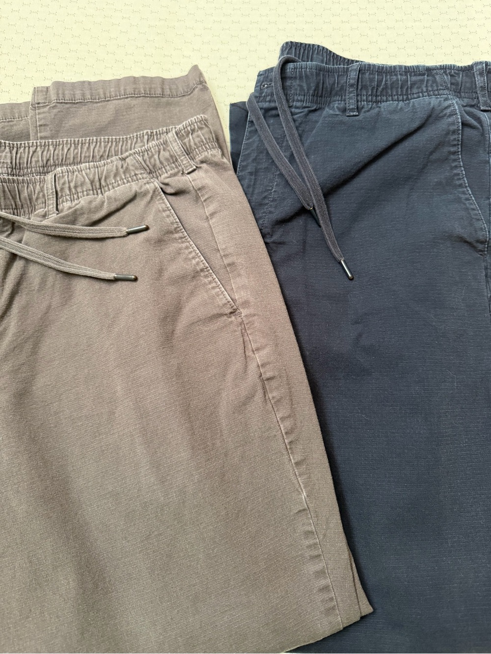 GAP Men's Drawstring Chinos in Taupe and Navy